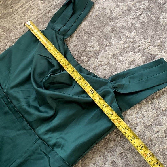 Showpo. Amethyst Green dress front‎ split holidays bridesmaids size 8 Prom satin - Picture 15 of 16